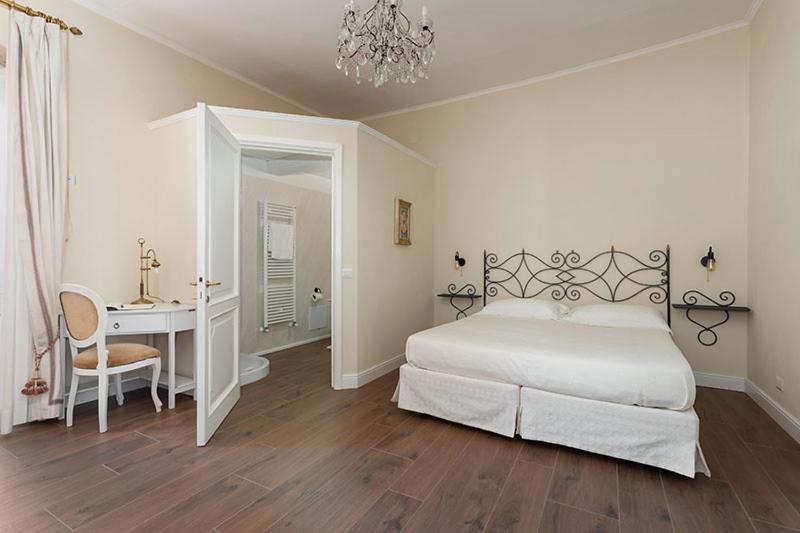 Borgo Prima Luce Hotel Cuglieri Exterior photo